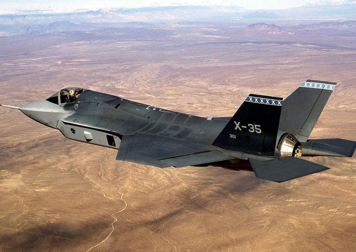 Máy bay chiến đấu tấn công liên hợp F-35 của quân Mỹ
